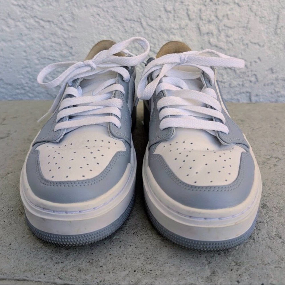 EUC Air Jordan 1 Elevate Low Women’s Shoe. Gray & White. - Picture 2 of 7